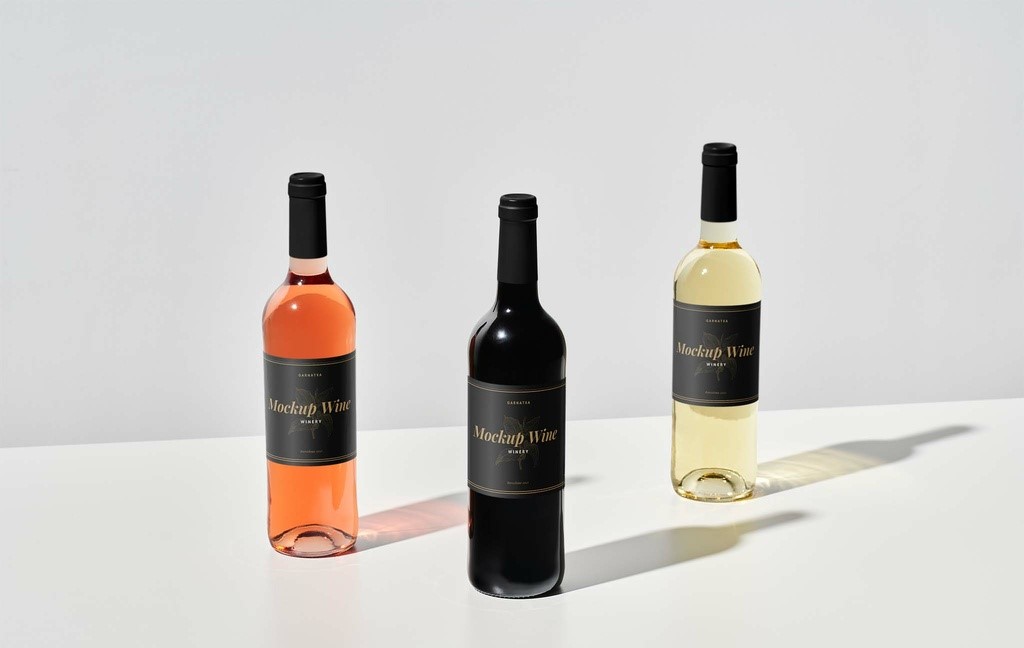 red-and-rose-and-white-wine-bottle-mockup-psd