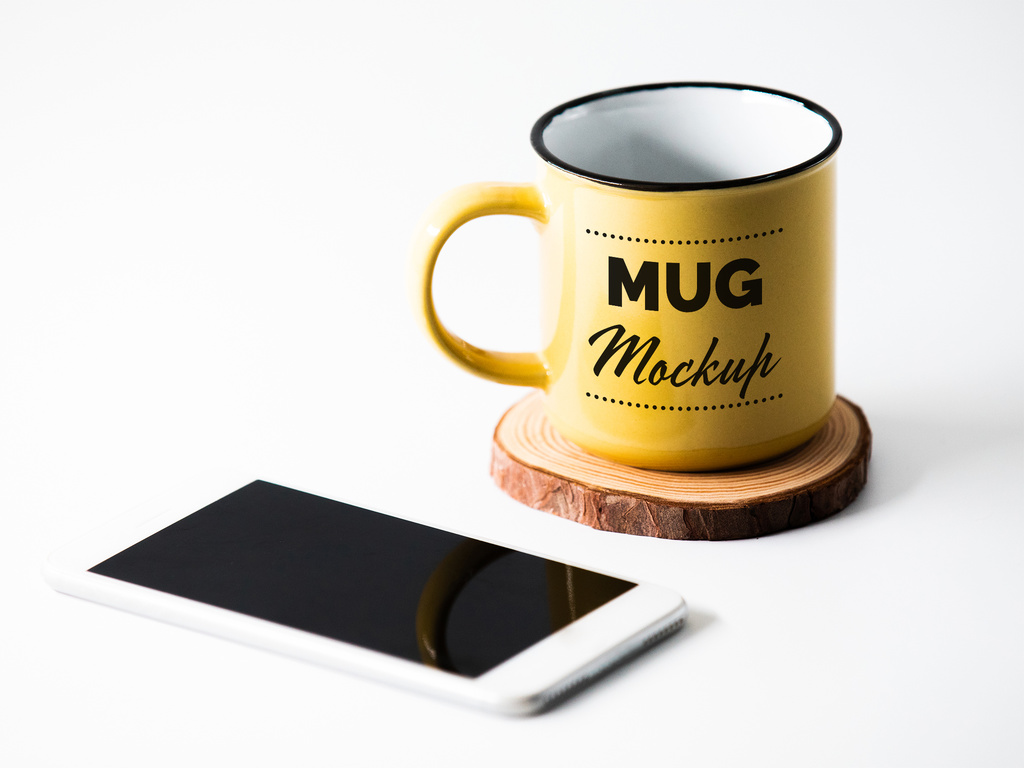 yellow-mug-mockup-psd